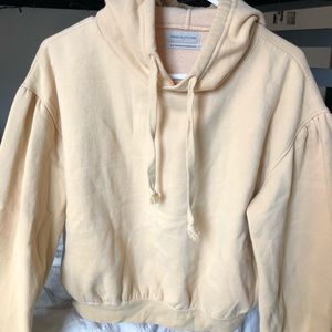 Cropped Urban Outfitters Sweatshirt